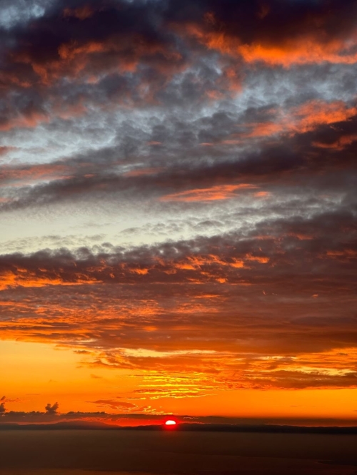 Le 16.10.2024 | coucher de soleil | en-cas du terroir